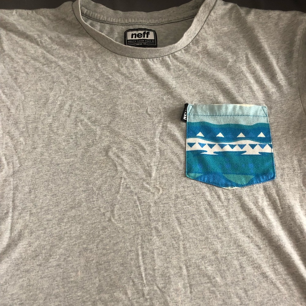 Neff pocket T